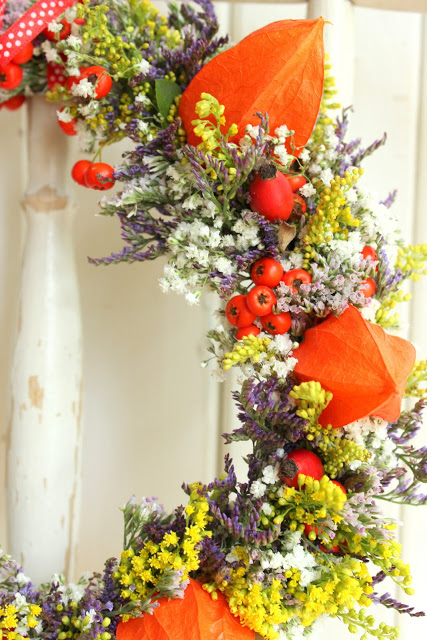 Herbstgefühle + einen Blumenkranz binden