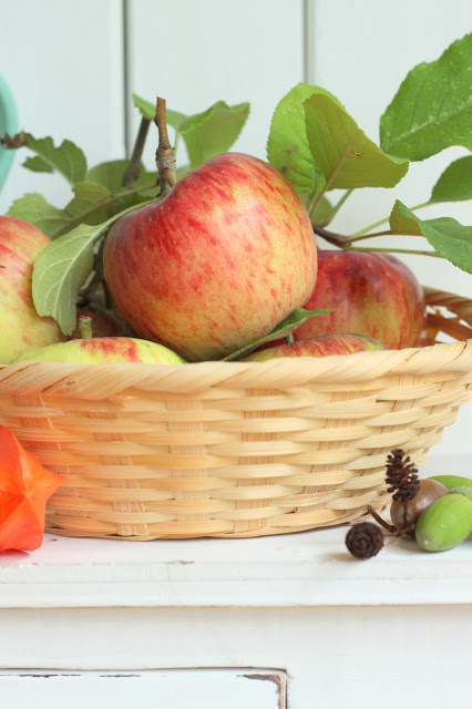 Herbstgefühle + einen Blumenkranz binden