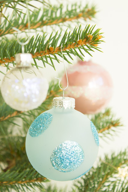 DIY - Weihnachtskugeln aufpimpen für den Tannenbaum