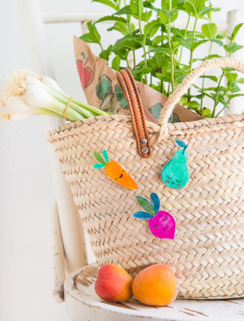 Bunte Pins selber machen - basteln mit Kindern