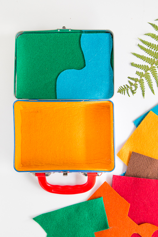 Mini Dino-Welt im Koffer für Unterwegs