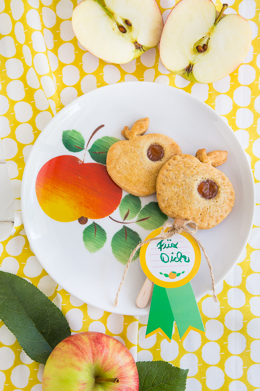 Keks am Stiel mit fruchtiger Apfelbutter