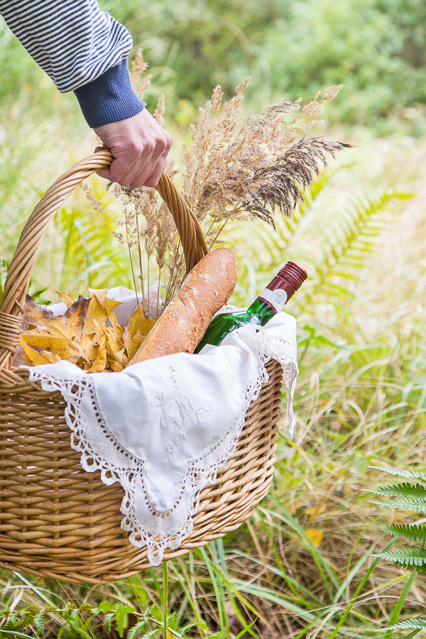 Idee für's Herbstpicknick - praktischer Mini-Tisch zum Selberbauen