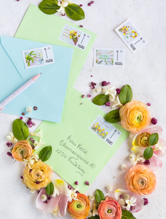 Schritt für Schritt zum selbstgestalteten Flatlay - für Briefmarke individuell der Deutschen Post *