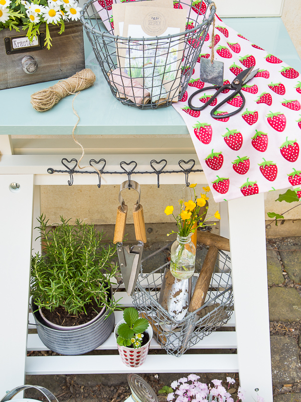 Ikea Hack - einen Pflanztisch schnell selberbauen