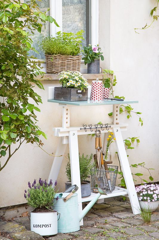 Ikea Hack - einen Pflanztisch schnell selberbauen