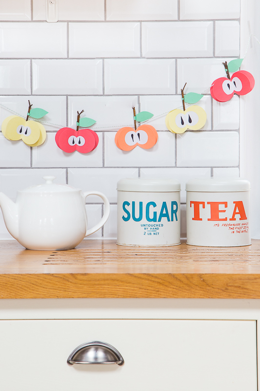 DIY - eine süße Girlande zur Apfelzeit basteln