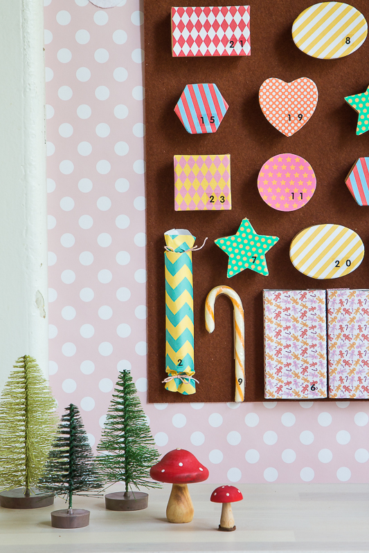 Ein märchenhafter Adventskalender als Lebkuchenhaus