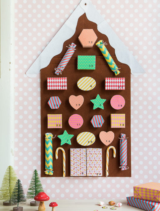 Ein märchenhafter Adventskalender als Lebkuchenhaus