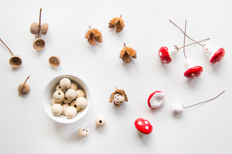 Süße Walnussbettchen als Baumschmuck zu Weihnachten