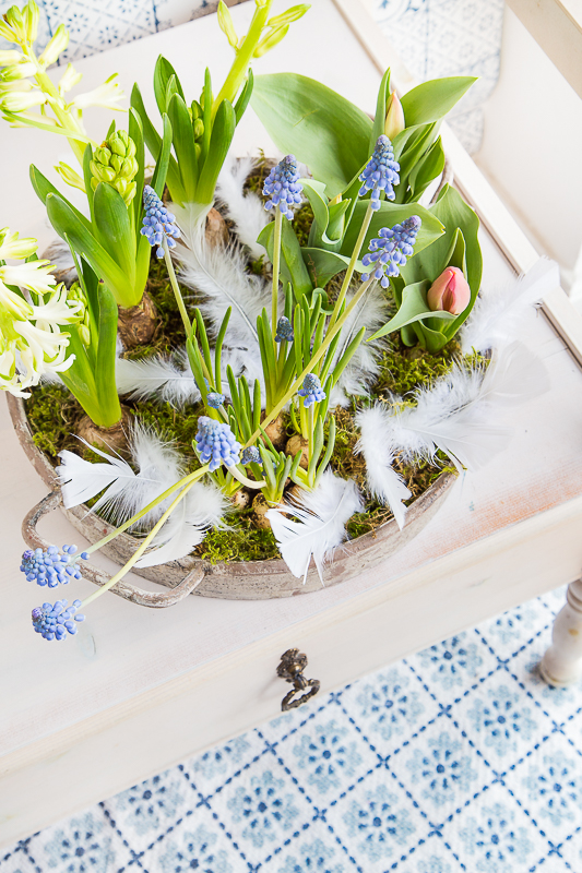 Einfach wunderbare Frühlingsdeko aus Frühblühern