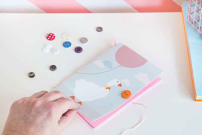 DIY Upcycling - Notizhefte aus Grußkarten