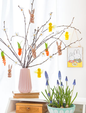 Bastelidee mit Pfeifenreiniger - Anhänger für den Osterzweig