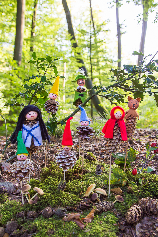 Märchenhaftes Basteln mit Tannenzapfen