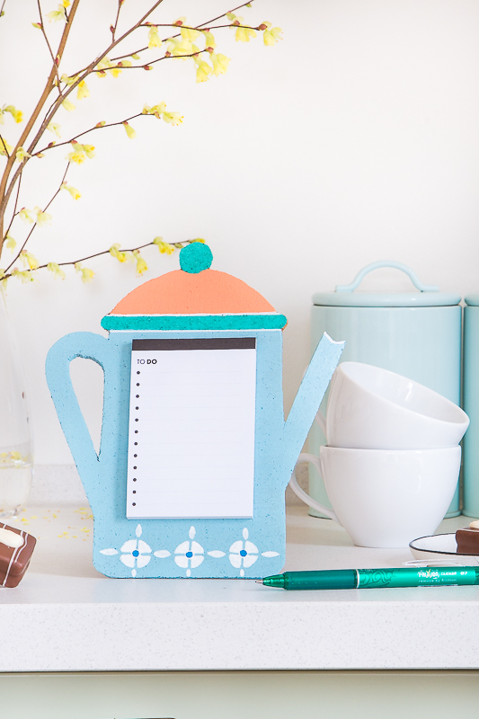 Nichts mehr verpassen! Notizhalter aus Kork zum Selbermachen