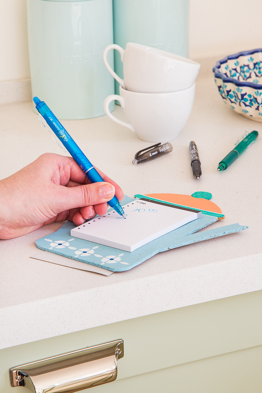 Nichts mehr verpassen! Notizhalter aus Kork zum Selbermachen