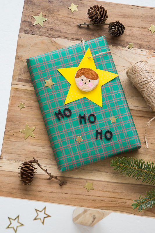 DIY Weihnachtsanhänger - Basteln mit Baumscheiben