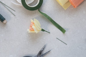 Frühlingshafte Dekoideen mit Papierblumen