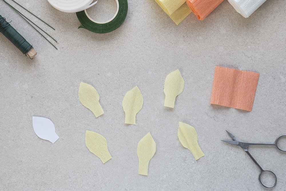 Frühlingshafte Dekoideen mit Papierblumen