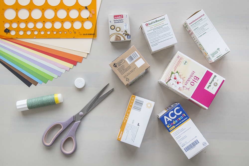 Upcycling Adventskalender für Kinder aus Verpackungsschachteln