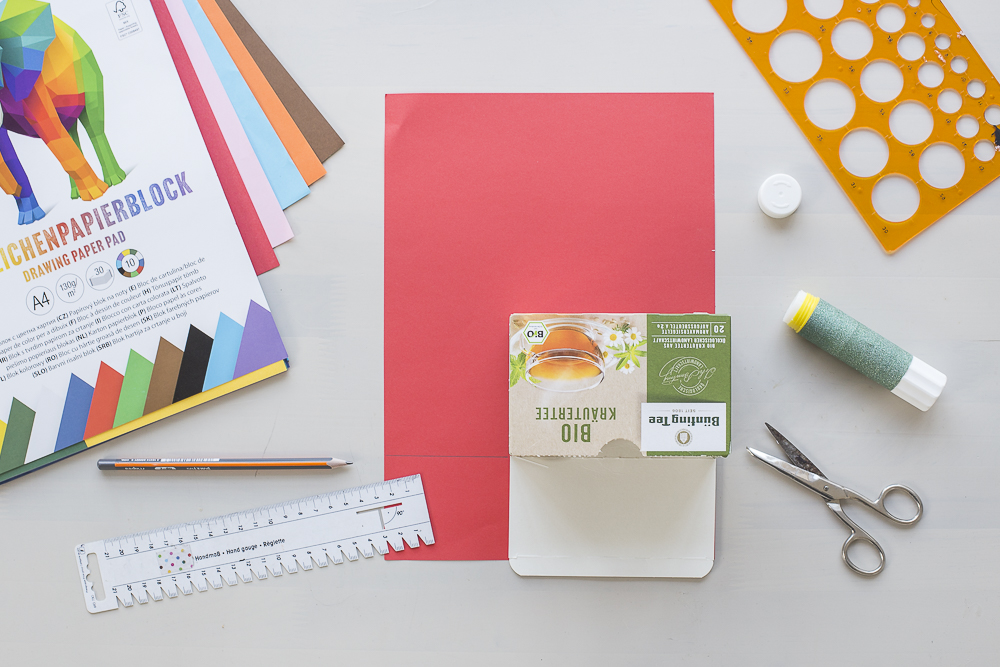 Upcycling Adventskalender für Kinder aus Verpackungsschachteln