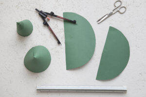 Lichterhäuschen - Ein Adventskranz aus dem Wald