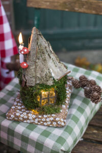 Lichterhäuschen - Ein Adventskranz aus dem Wald